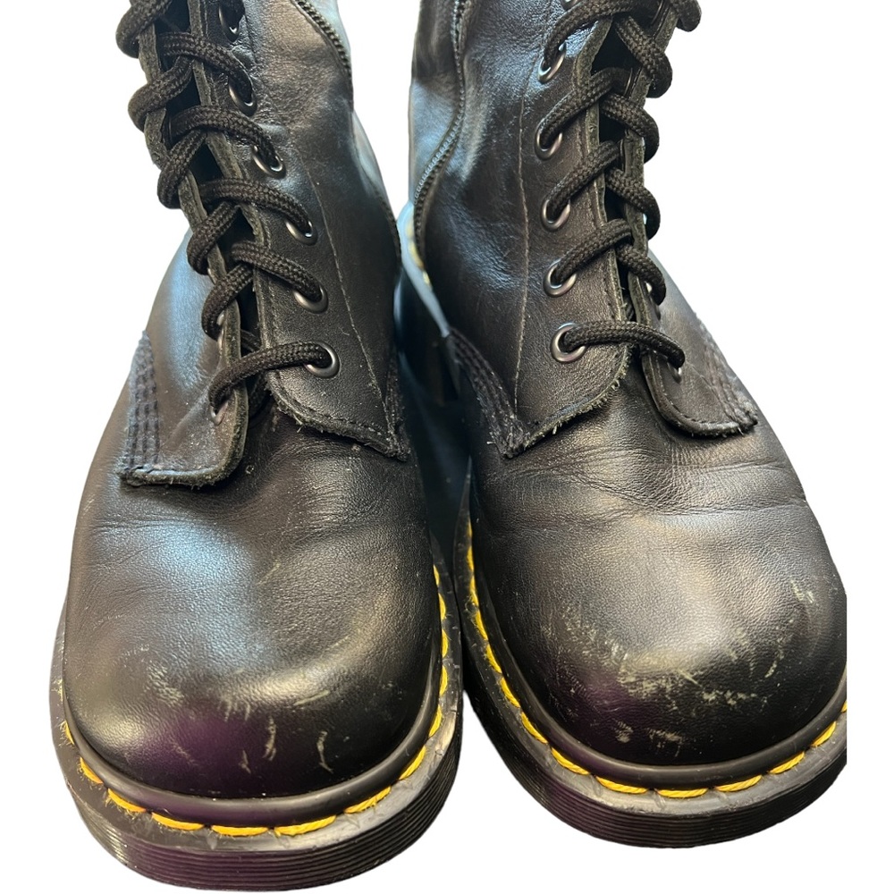 Dr. Martens knee high leather black boots size US 6. Side zip, 2” heel. - Picture 8 of 8